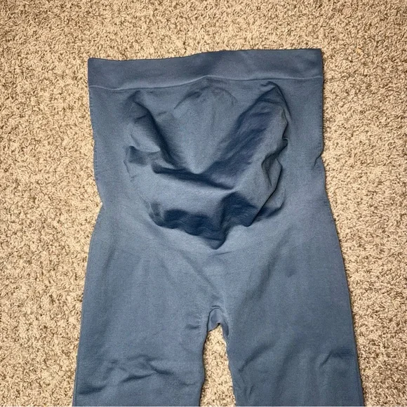 BLANQI Women's Blue Leggings maternity - Picture 3 of 8